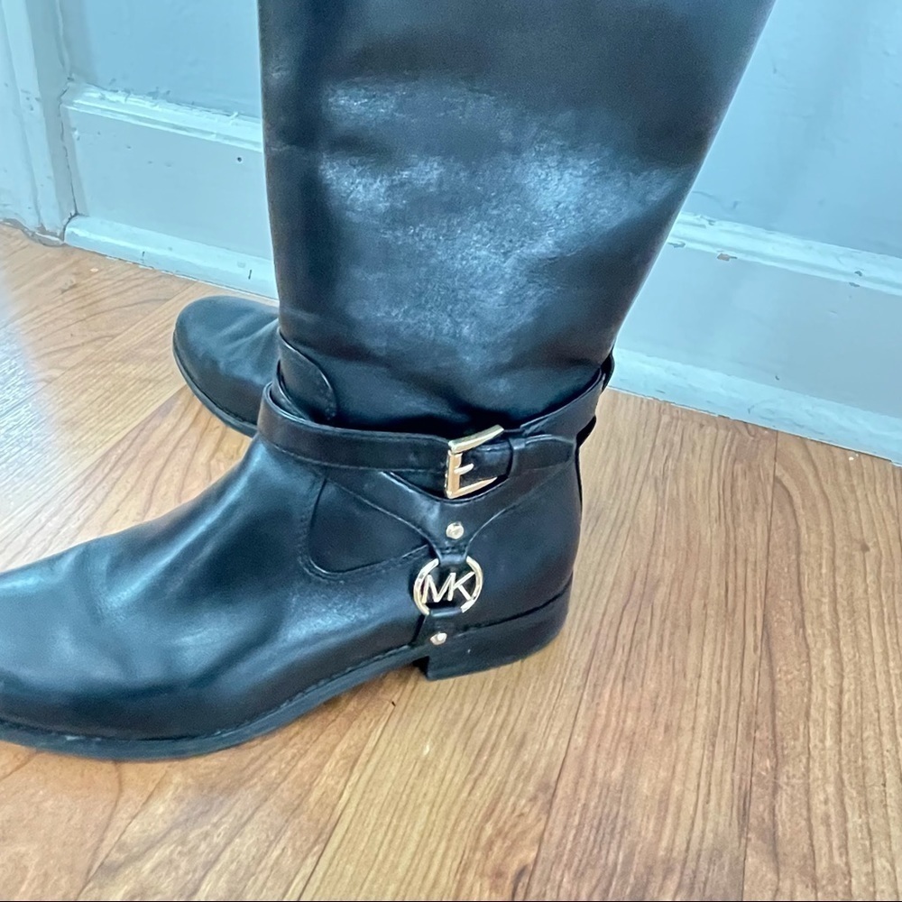 Michael Kors Riding Boots Black Brown Leather Logo Buckle Tall Boots 6 - Picture 5 of 6